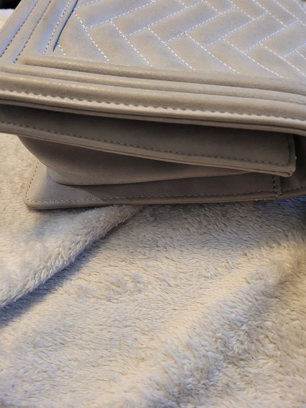 BCBG Paris Gray Taupe Quilted Shoulder Bag Gold Chain Purse